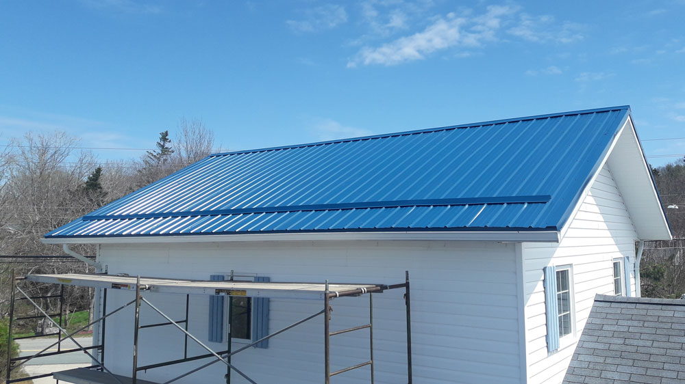 New metal roof installed by HRS